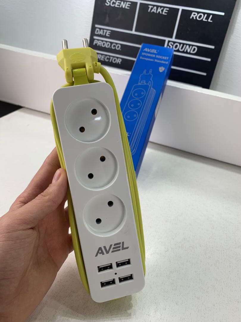 AVEL Multiprise 3 Sockets avec 4 ports USB Cordon 1,8 m Enroulable – مقبس طاقة مع منافذ شحن - Outillage et Bricolage - صورة حقيقية 8