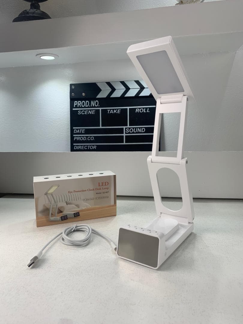 Lampe de bureau rechargeable sans fil avec réveil LED et power bank 10 000 mAh – مصباح مكتب ومصباح مع شاحن متنقل - Électronique - صورة حقيقية 9