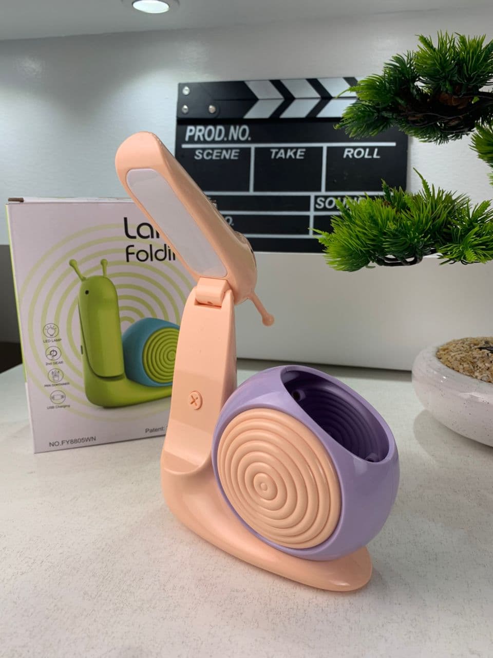 Lampe Veilleuse Escargot Mignonne LED avec Porte-stylo – مصباح على شكل حلزون لمكتب الأطفال - Électronique - صورة حقيقية 9
