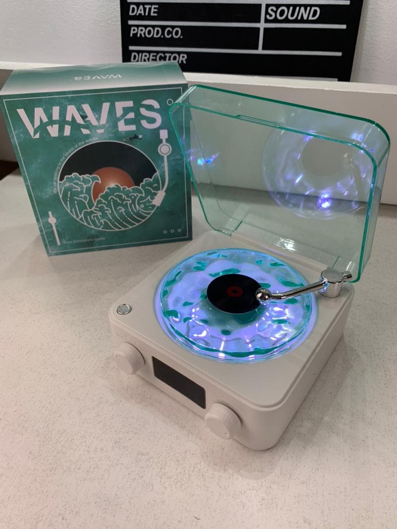 Lecteur Vinyle Sans Fil Bluetooth avec Effet Lumineux RVB – مكبر صوت بلوتوث - Électronique - صورة حقيقية 9