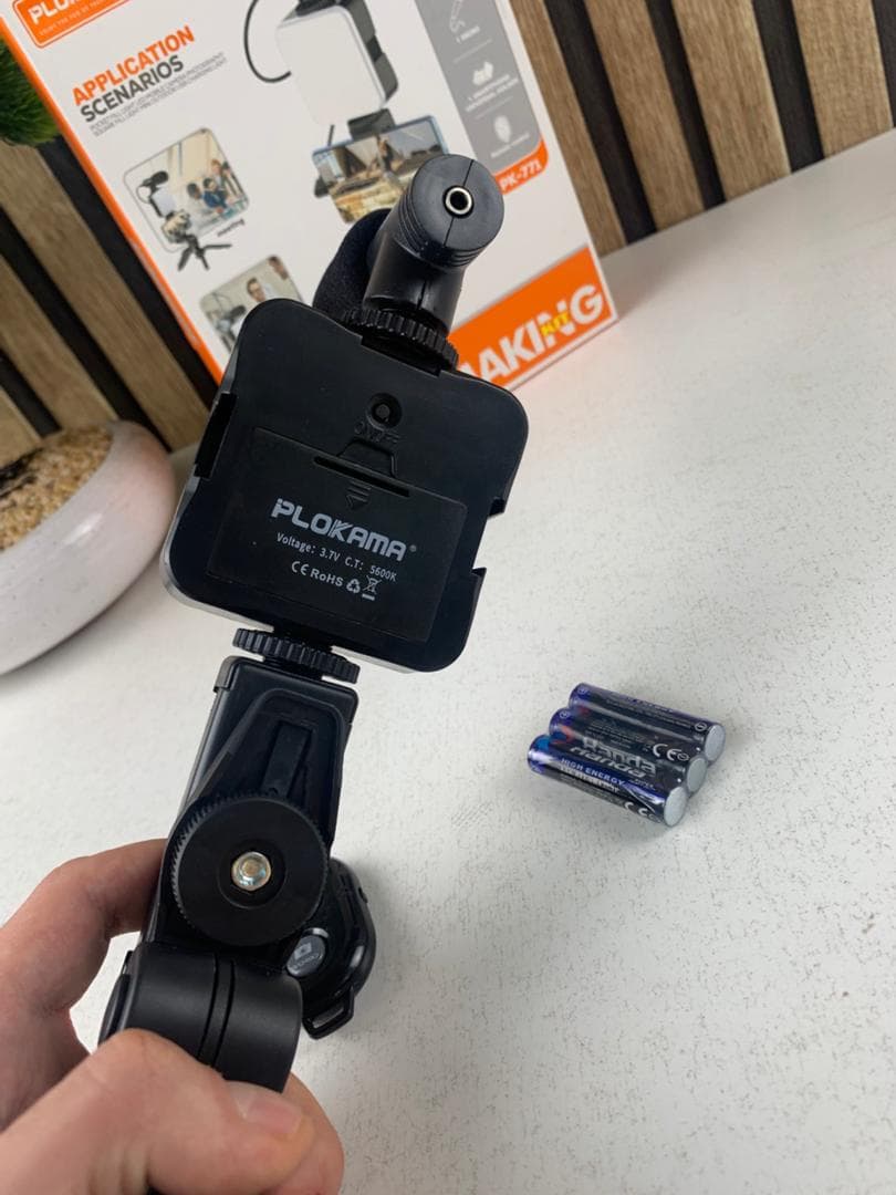 Kit d’enregistrement vidéo pour smartphone et appareil photo avec microphone à LED intégré – طقم تصورير إحترافي مع ميكروفون وإضاءة مدمجة - Électronique - صورة حقيقية 11
