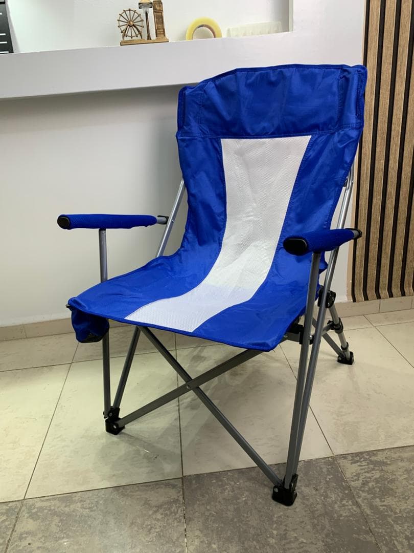 Chaise de camping pliable légère et durable de qualité supérieure avec porte-gobelet – كرسي تخييم جودة عالية - Camping et Randonnée - صورة حقيقية 5