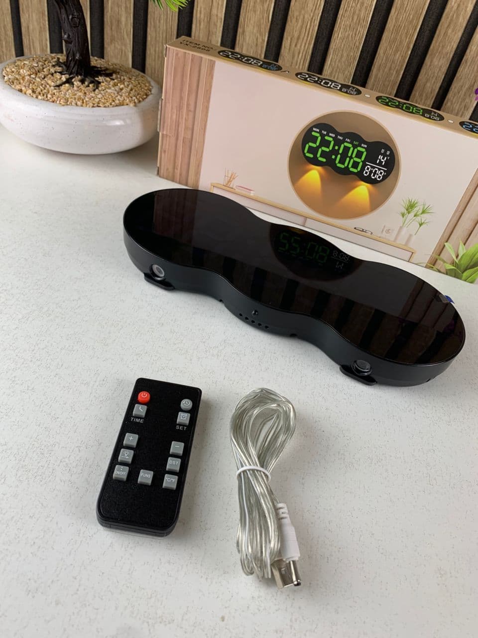 Horloge murale numérique à LED avec télécommande YX-2808 – ساعة حائط مع إضاءة مدمجة - Décoration - صورة حقيقية 8
