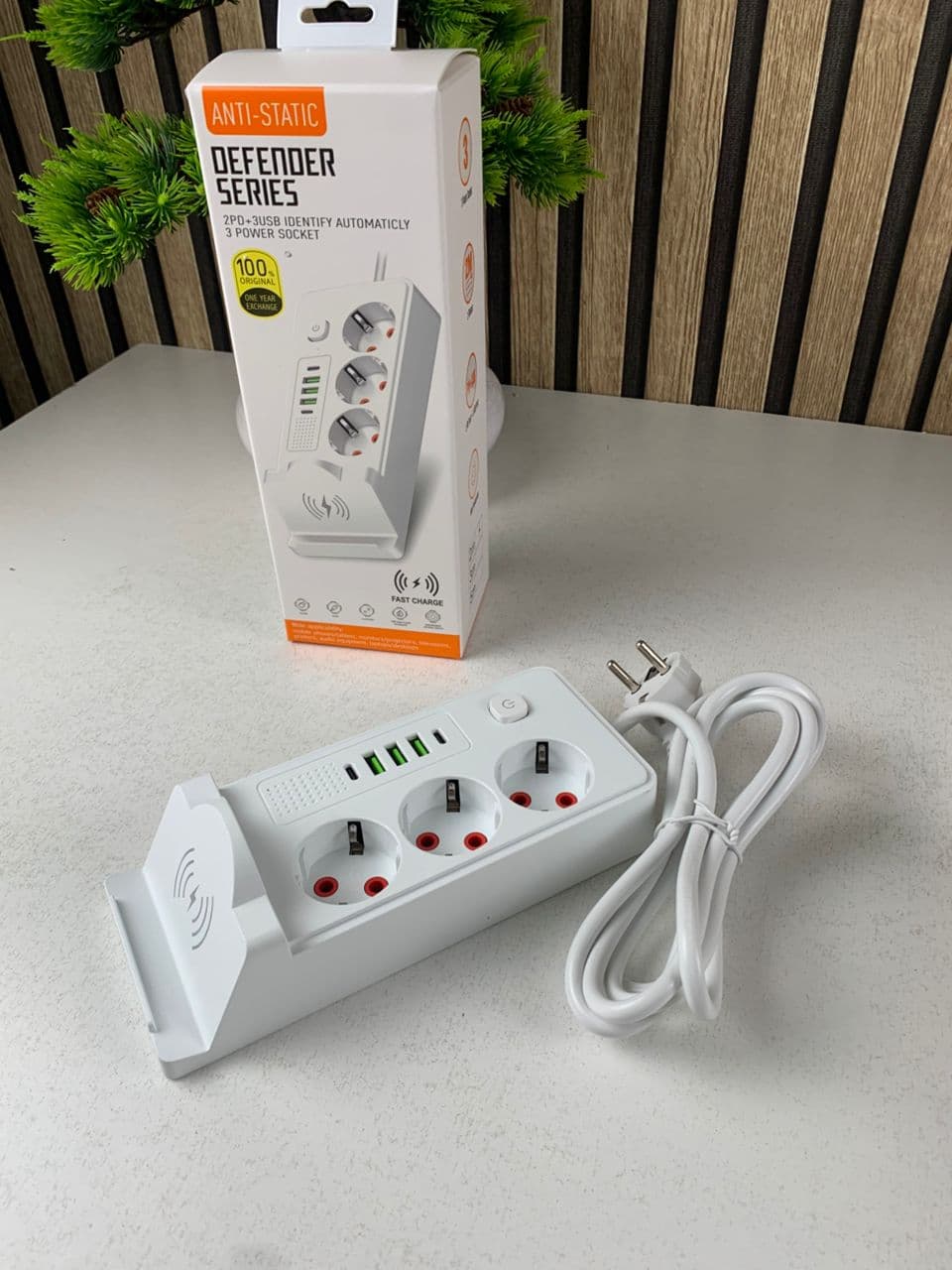 Multiprise 3 SOCKET 2500W avec USB, Type-C et chargement sans fil – مقبس طاقة وشاحن لاسلكي - Outillage et Bricolage - صورة حقيقية 5