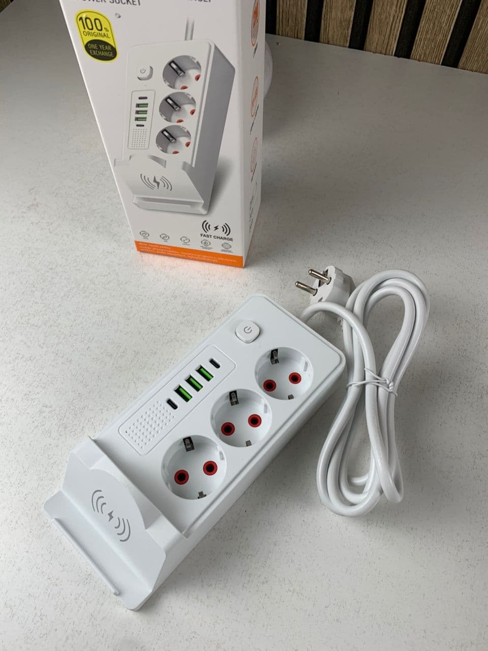 Multiprise 3 SOCKET 2500W avec USB, Type-C et chargement sans fil – مقبس طاقة وشاحن لاسلكي - Outillage et Bricolage - صورة حقيقية 6