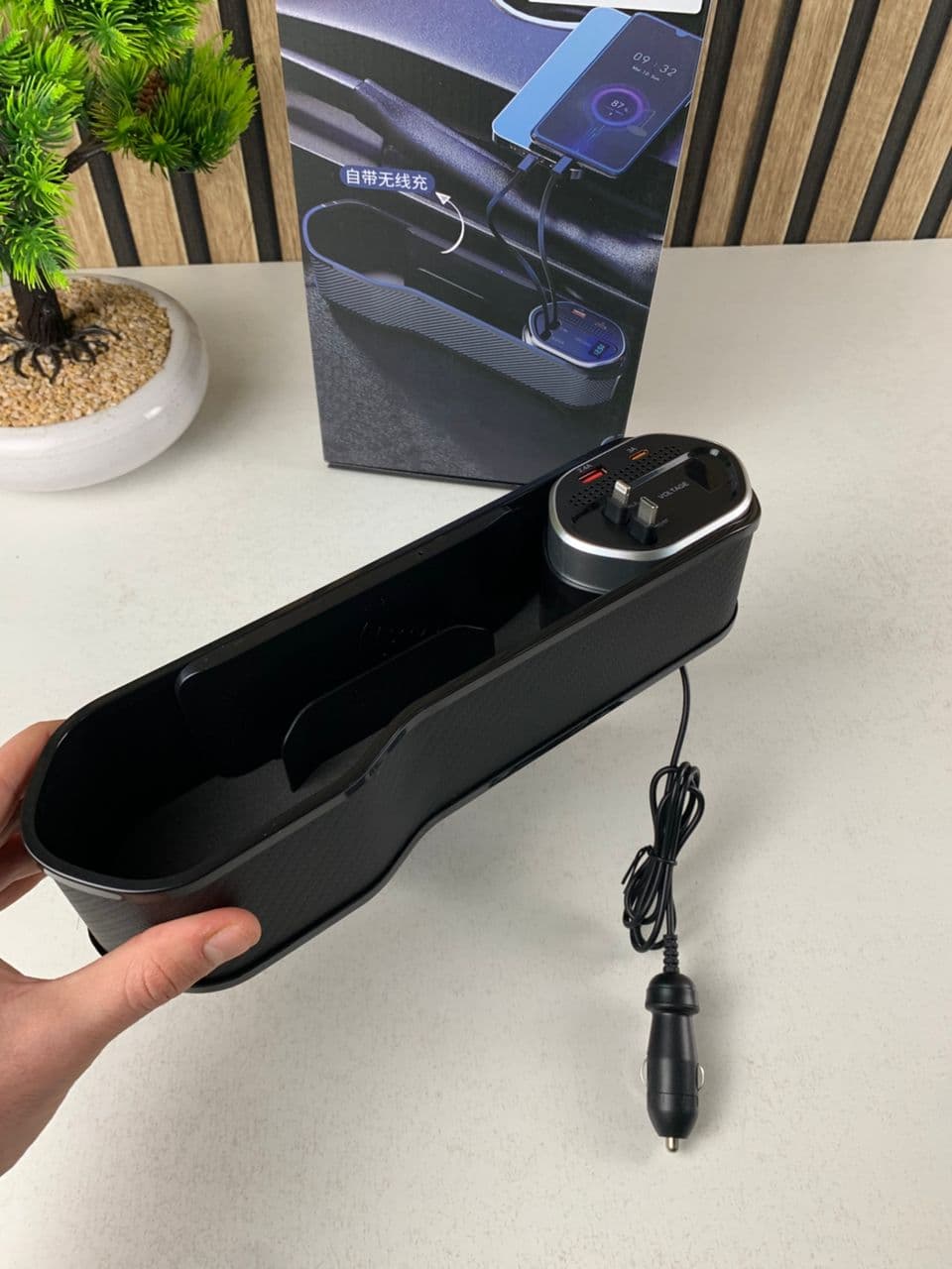 Organisateur 5 en 1 pour siège auto avec chargeur sans fil et 2 câbles télescopiques - Accessoires Auto/Moto - صورة حقيقية 8