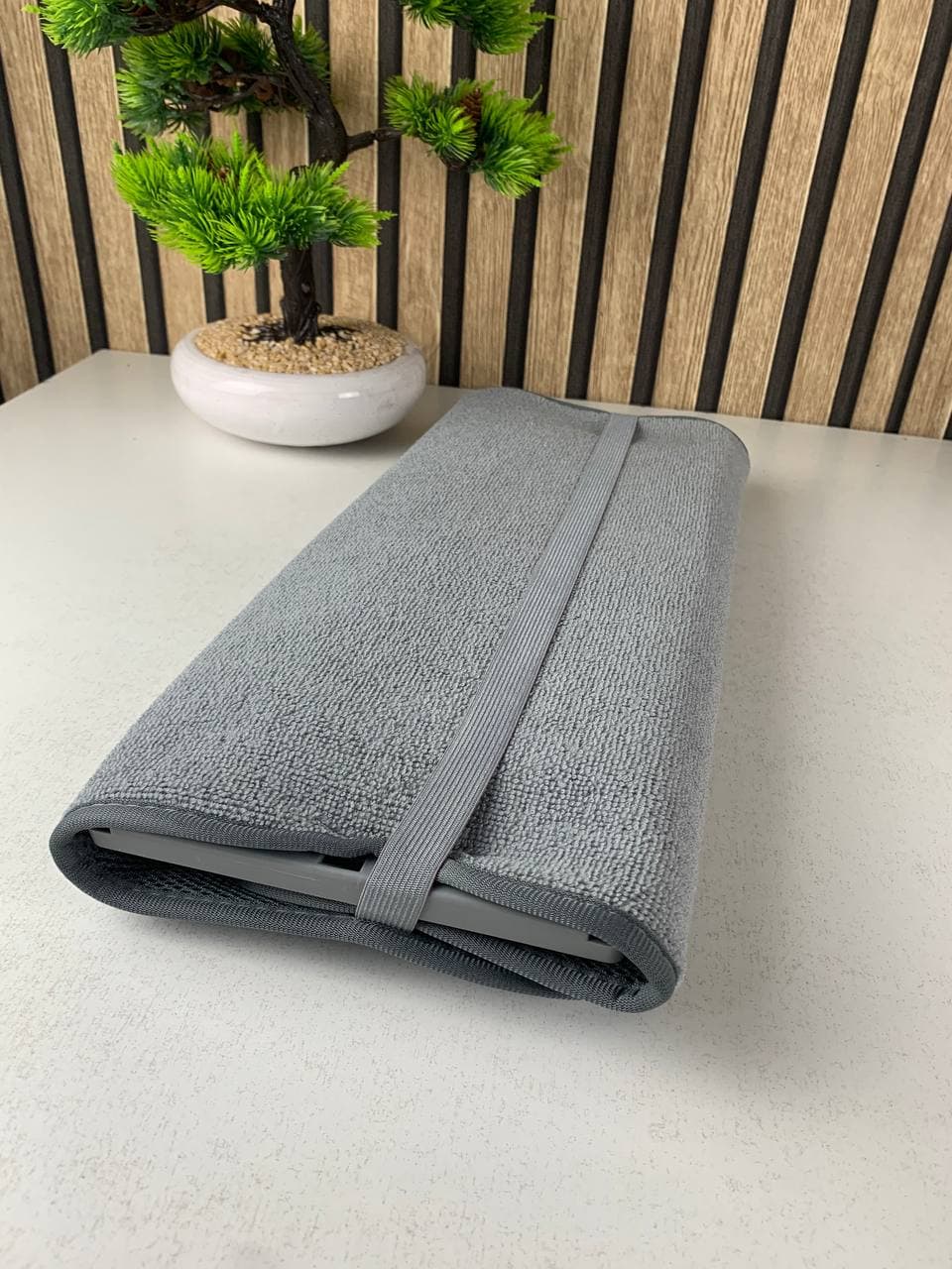 Serviette absorbant en fibres microscopiques avec une base amovible pour vaisselles – منشفة تنشيف و تجفيف الأواني - Cuisine - صورة حقيقية 10