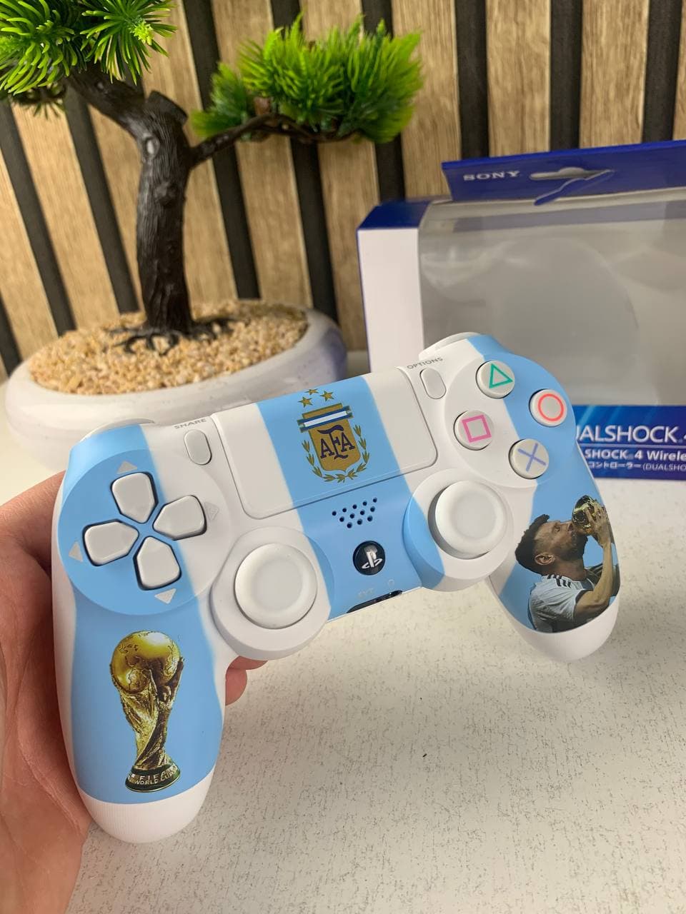 SONY DualShock Manette PS4 Sans Fil, Batterie Rechargeable (High Copy) – Edition Argentina - Jouet & Gaming - صورة حقيقية 5