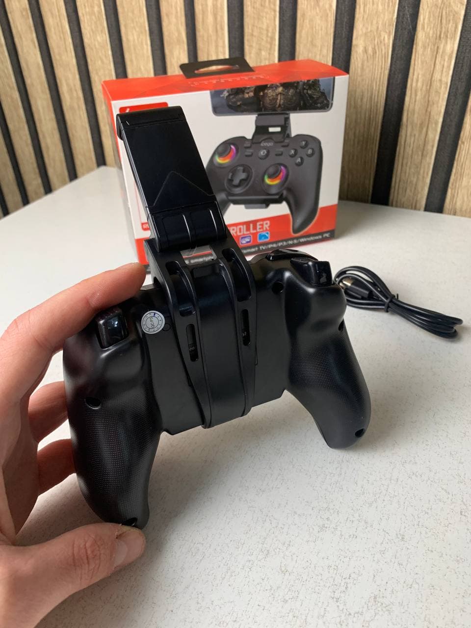 Manette de jeu sans fil IPEGA PG-9115 avec poignets lumineux RGB - يد تحكم لاسلكية - Jouet & Gaming - صورة حقيقية 7