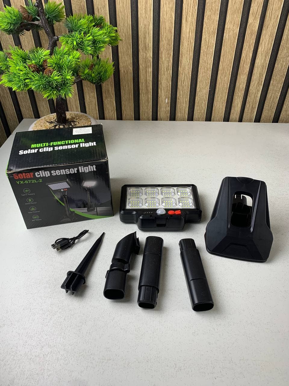 Applique murale solaire LED à Clip avec détecteur de mouvements YX-672L-1 - مصباح كشاف مع حساس حركة - Maison - صورة حقيقية 10