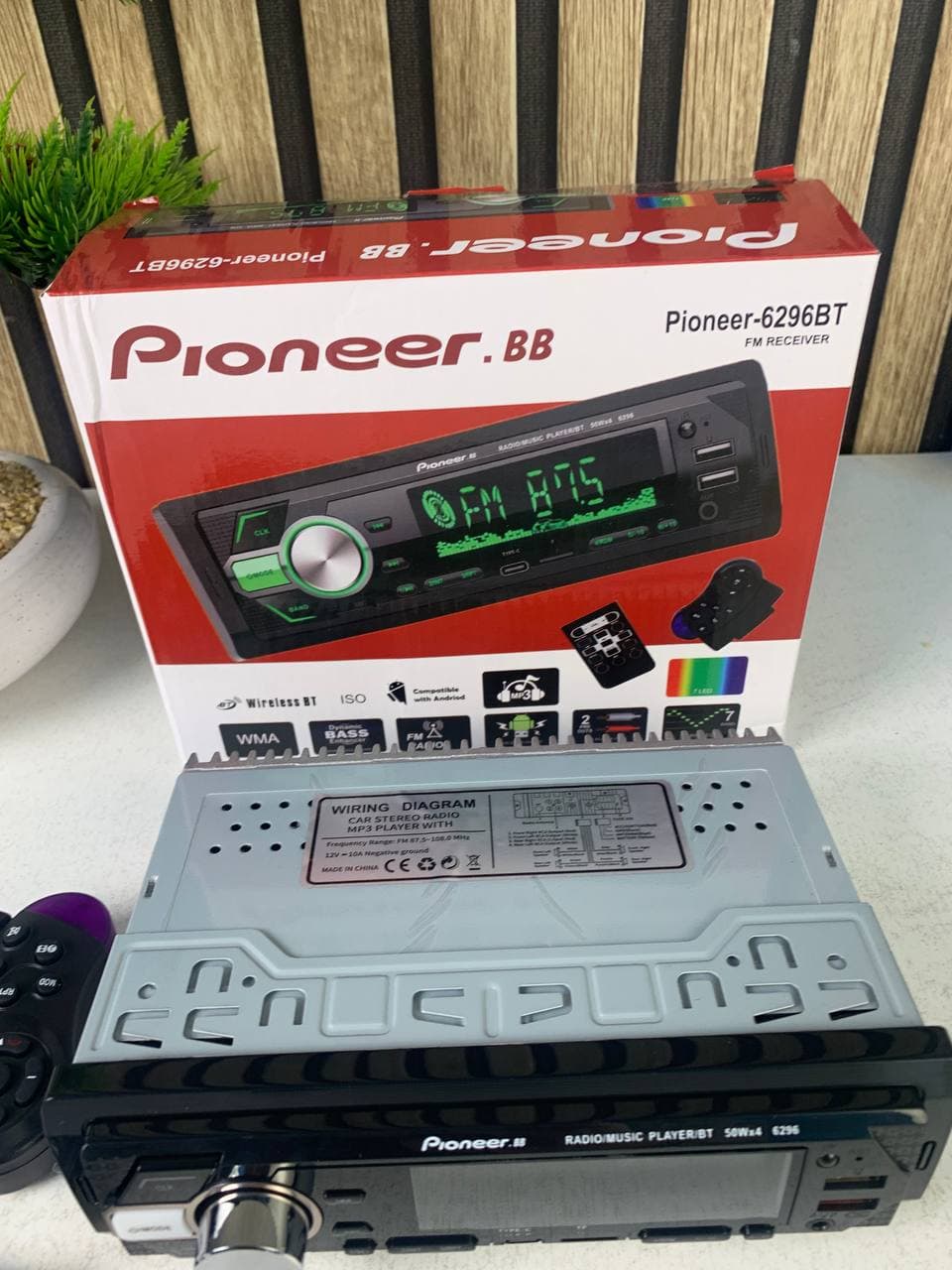 Pioneer-6296BT FM Receiver & MP3 Player pour Voitures - جهاز راديو سيارة بايونير الذكي مع بلوتوث وإضاءة - Accessoires Auto/Moto - صورة حقيقية 5