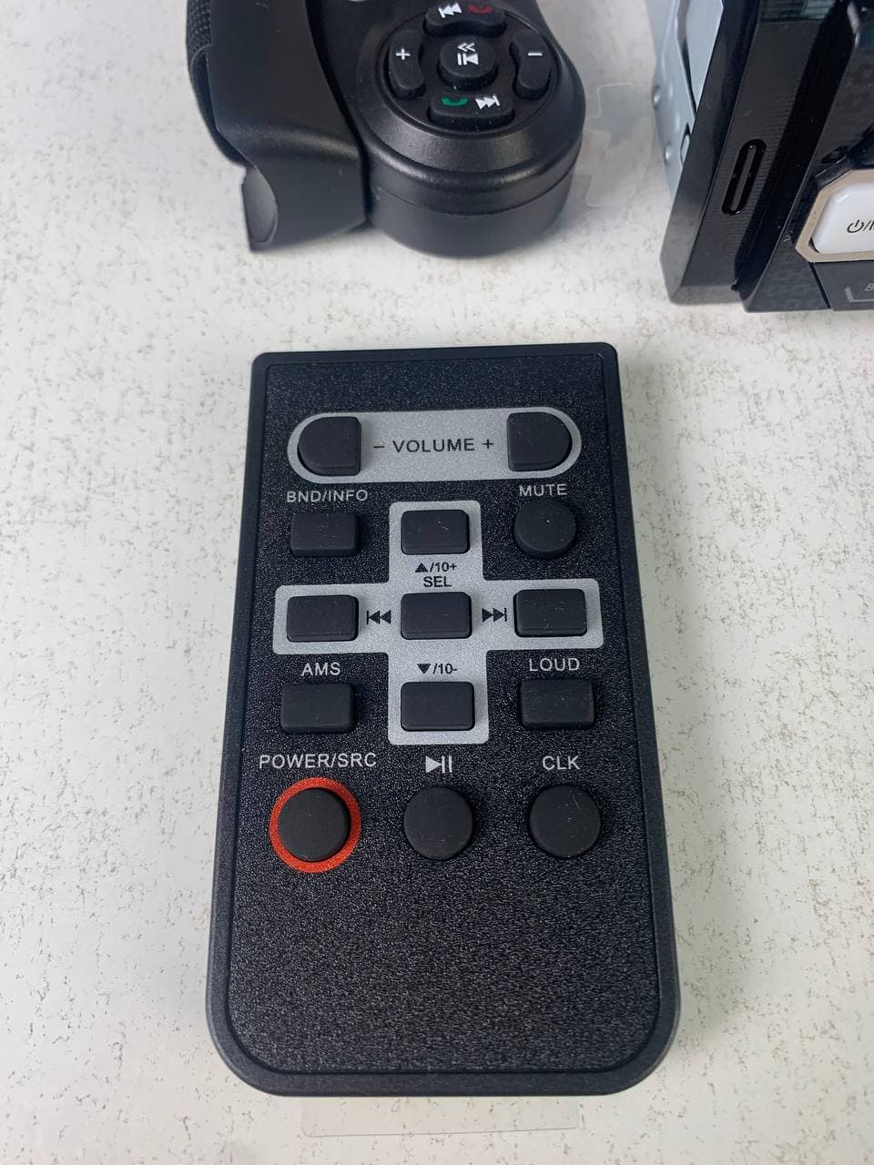 Pioneer-6296BT FM Receiver & MP3 Player pour Voitures - جهاز راديو سيارة بايونير الذكي مع بلوتوث وإضاءة - Accessoires Auto/Moto - صورة حقيقية 8