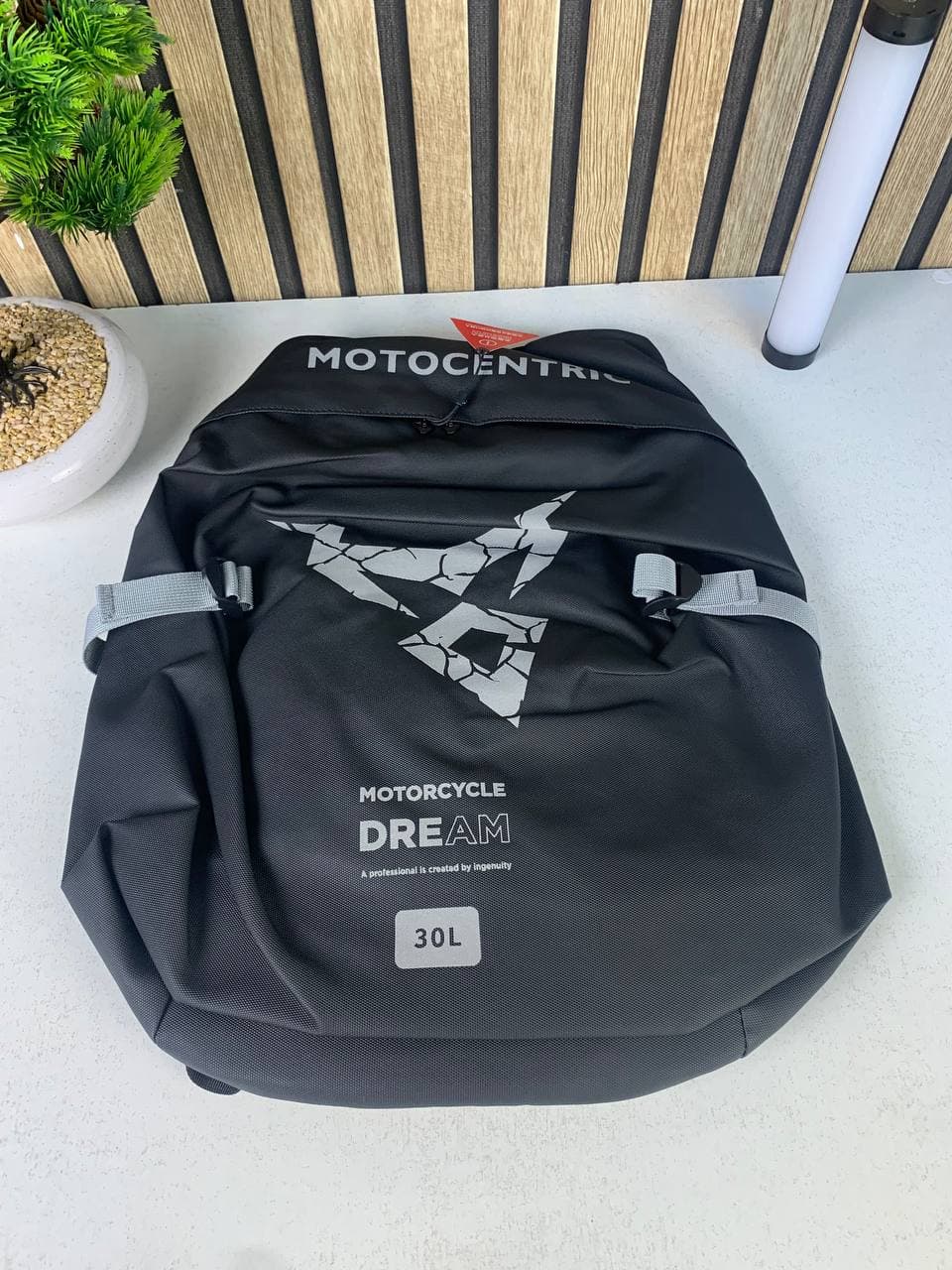 Sac à Dos MOTOCENTRIC pour Casque de Moto - حقيبة ظهر المخصصة لخوذة الدراجة النارية - Accessoires Auto/Moto - صورة حقيقية 15