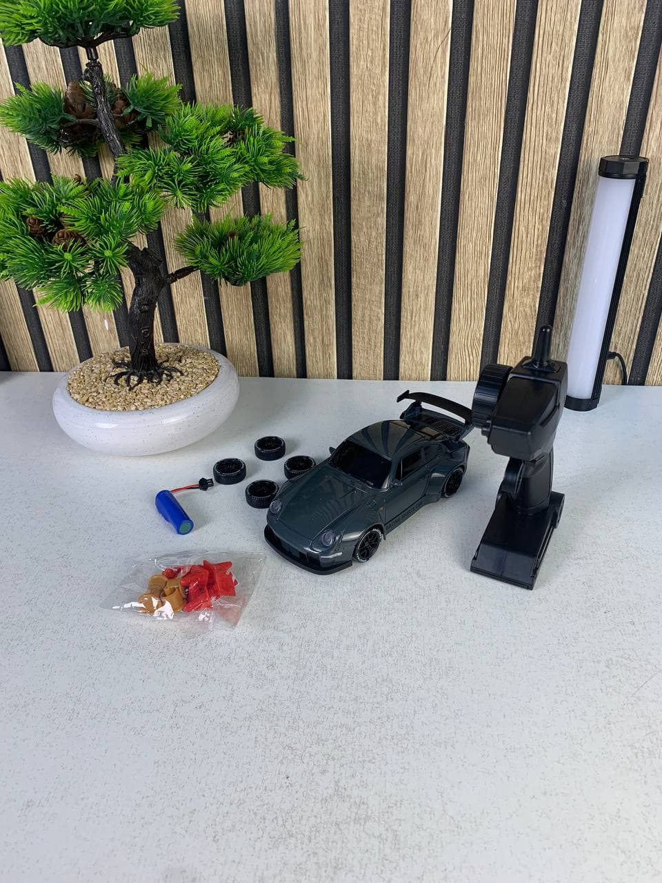 Voiture de Course RC Drift Haute Performance avec Télécommande - سيارة سباق ودرِفت احترافية بجهاز تحكم عن بعد - Jouet & Gaming - صورة حقيقية 15