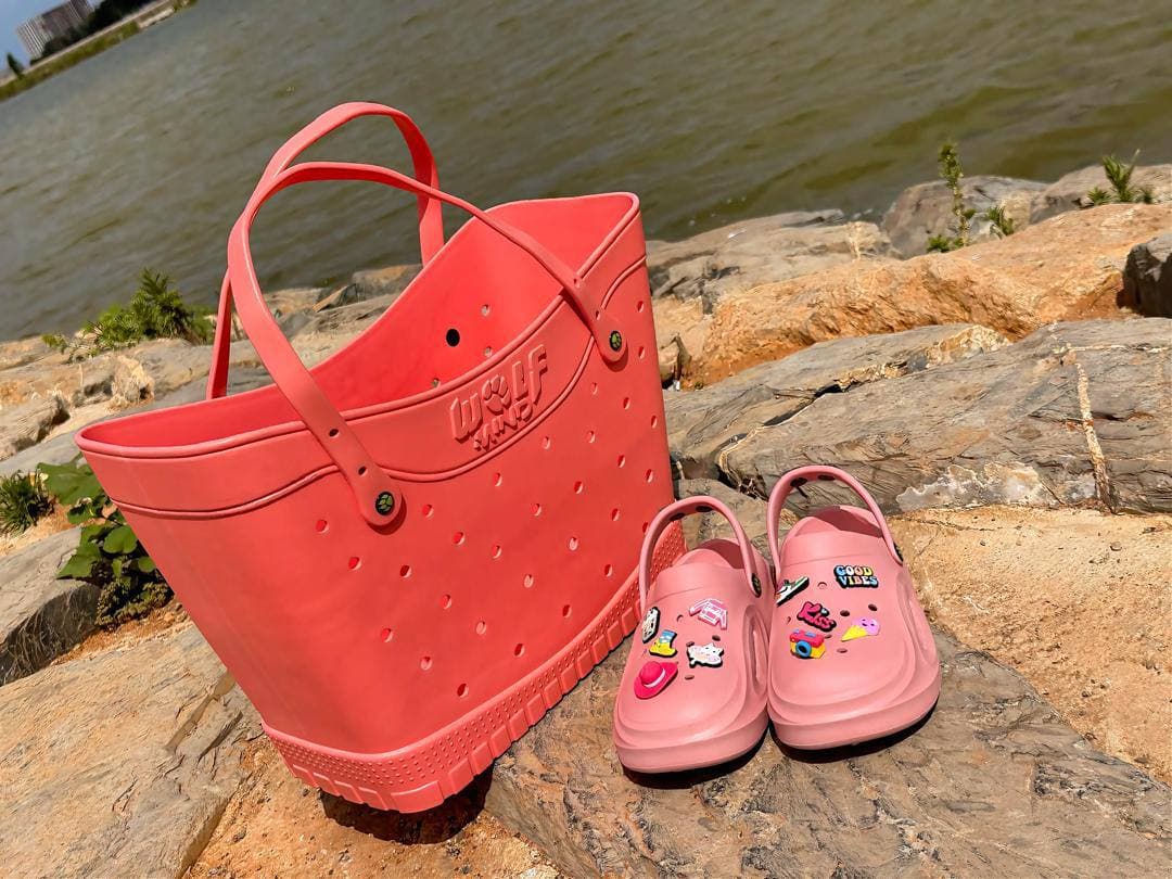 Sac de Plage Eva et Silicone Garni de Trous Grand Cabas Imperméable Tendance pour Été - حقيبة الشاطئ السيليكونية العصرية المقاومة للماء - Vacance & Loisir - صورة 5