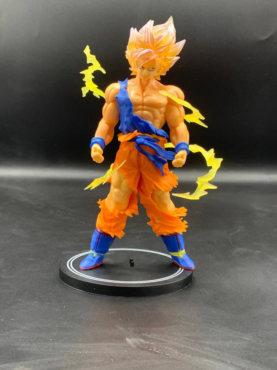 Figurine Son Goku Super Saiyan — صورة 6