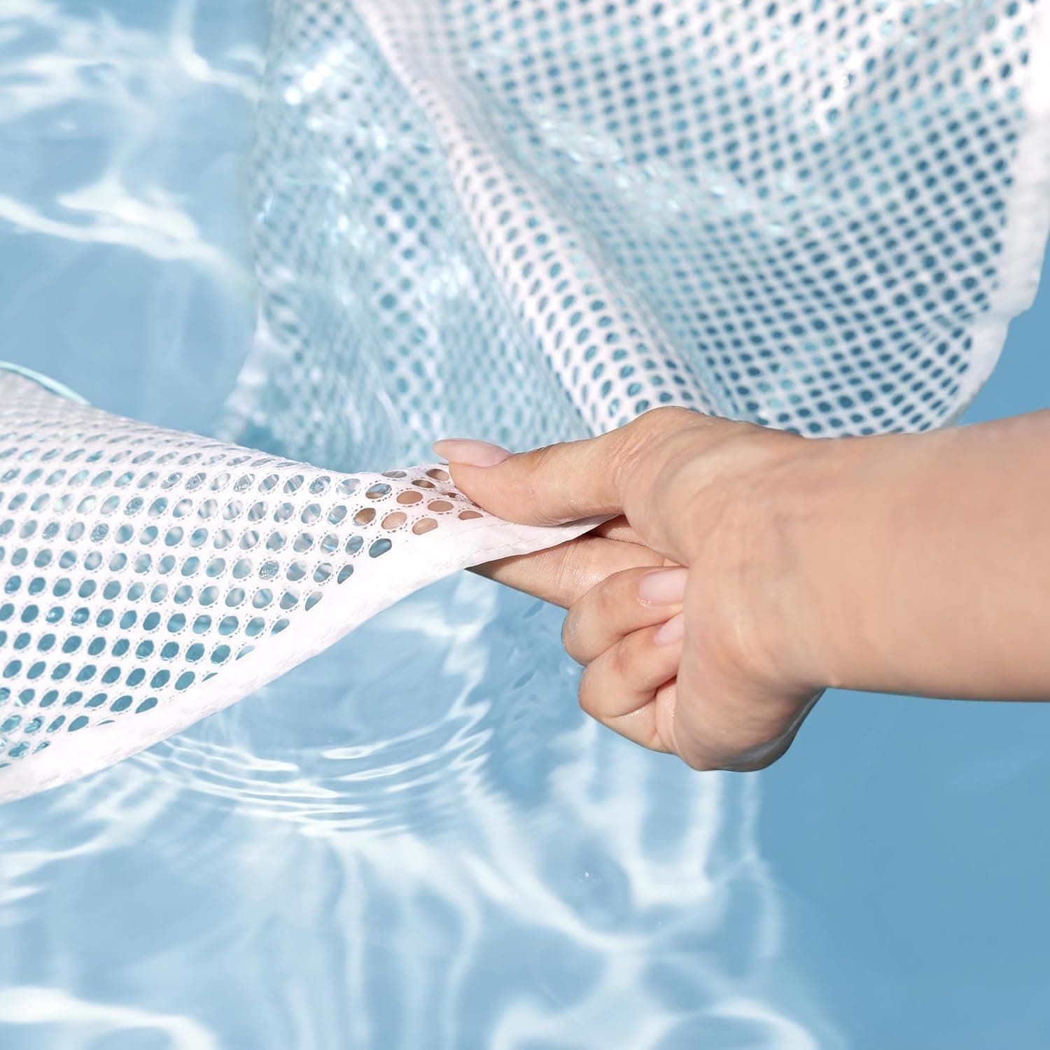 Siège de Piscine Gonflable Bestway Confort Luxueux avec Surface Velours - مقعد المسبح الفاخر بسطح مخملي وشبكة تبريد - Camping et Randonnée - صورة 11