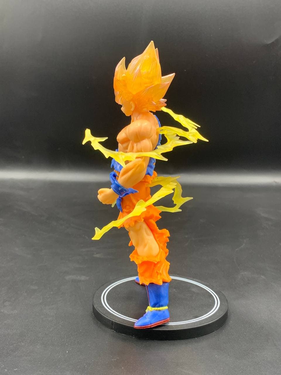 Figurine Son Goku Super Saiyan — صورة 4