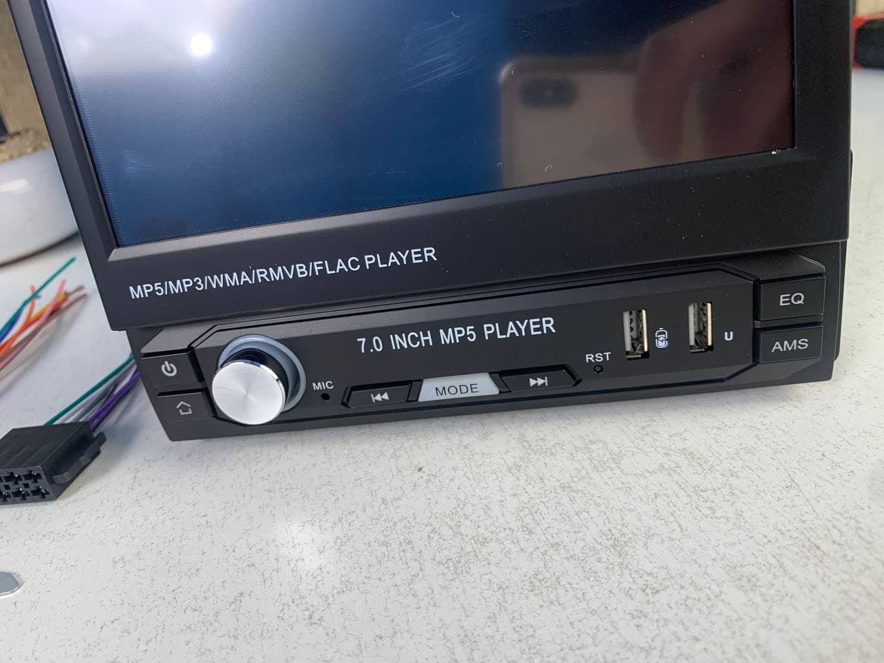 مشغل راديو سيارة قابل للطي | Lecteur MP5 DVD Rétractable | تحكم مركزي — صورة حقيقية 10