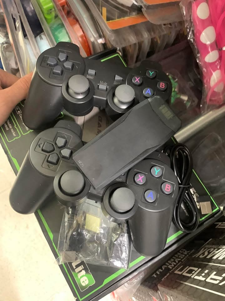 Console de jeu vidéo rétro avec 15000 jeux intégrés +2 manette sans fil 4K HDMI — صورة حقيقية 8