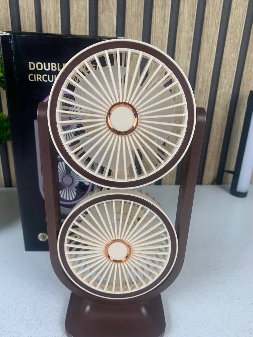 Ventilateur de Bureau Double Tête Rechargeable USB - مروحة المكتب المكتبية المزدوجة بـ 3 سرعات - Camping et Randonnée - صورة حقيقية 14
