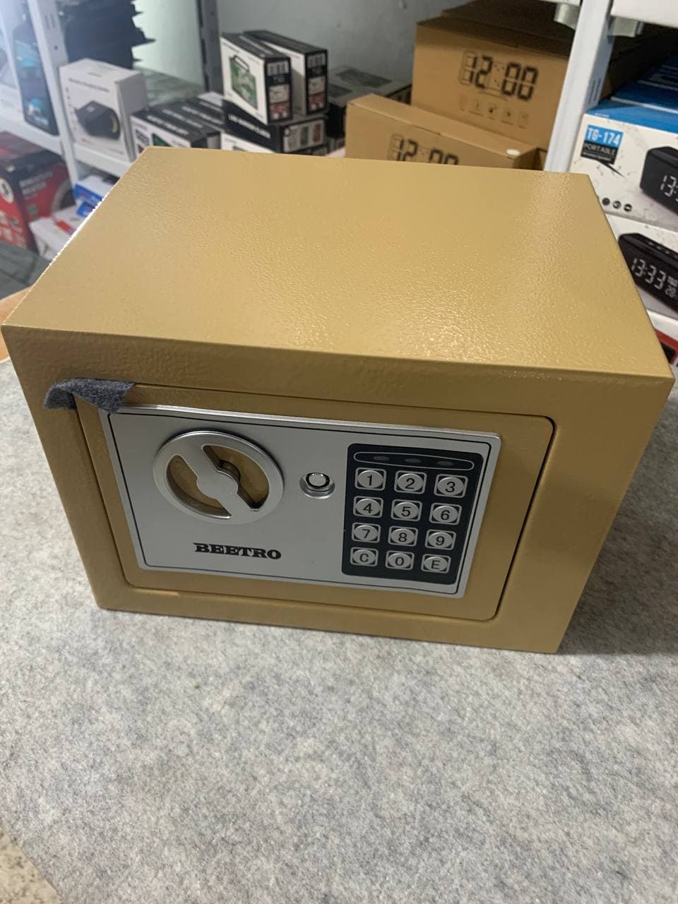 Coffre Fort Electronique Avec Code de sécurité programmable — صورة حقيقية 8