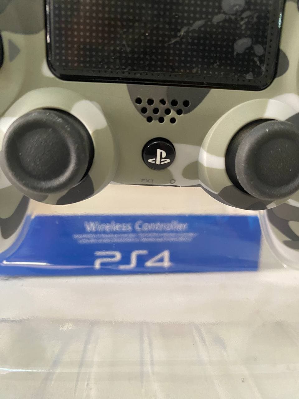 SONY DualShock Manette PS4 Sans Fil, Batterie Rechargeable (High Copy) – Gris Camouflage — صورة حقيقية 4