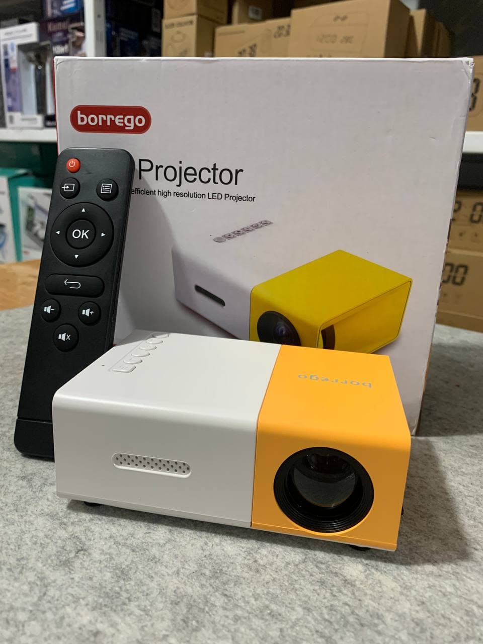 Projecteur Home Cinéma Multimédia 1080P Borrego YG300 FULL HD — صورة حقيقية 10