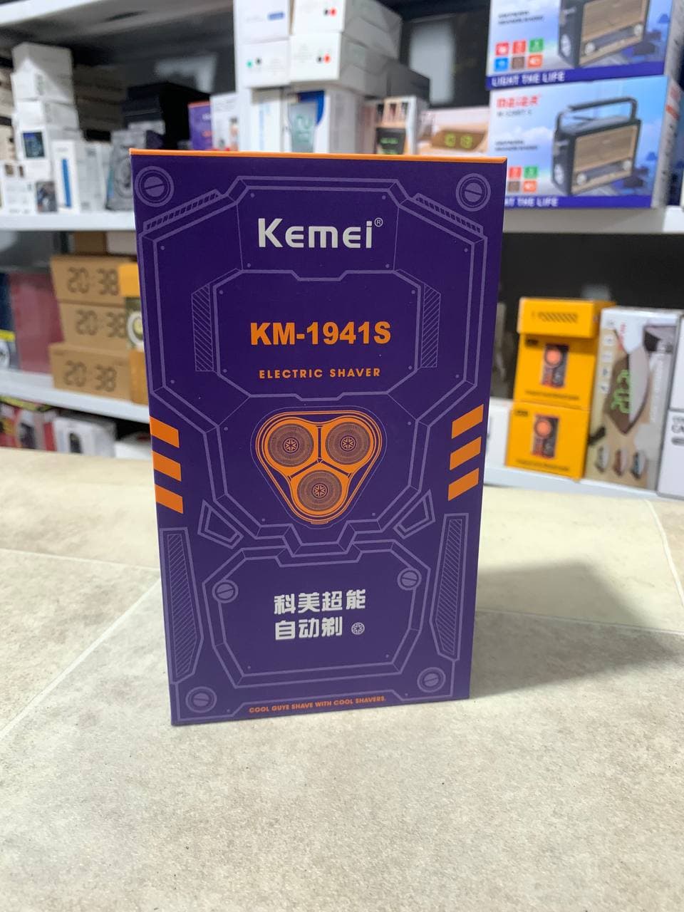 Kemei rasoir électrique complet du corps pour hommes , étanche, affichage numérique LCD, système flottant 3D, KM-1941s — صورة حقيقية 13