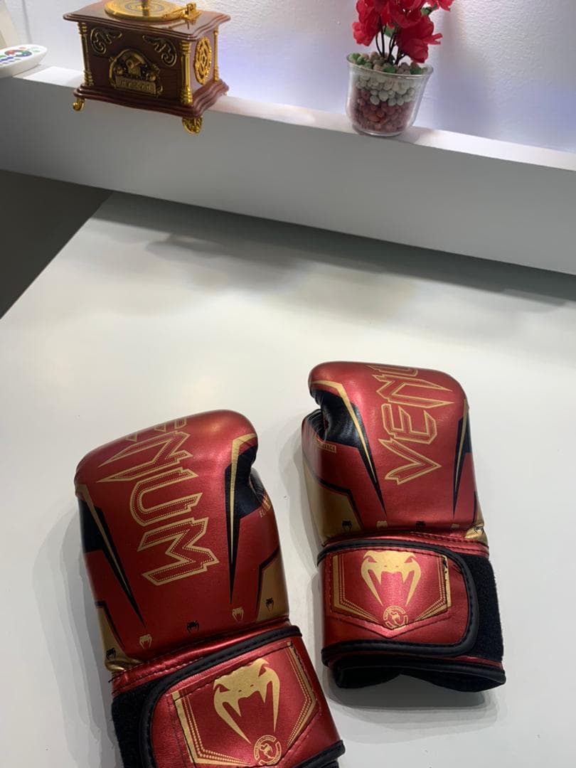 Venum Elite Gants de Boxe Unisexe de Haute Qualité – قفازات البوكس — صورة حقيقية 13