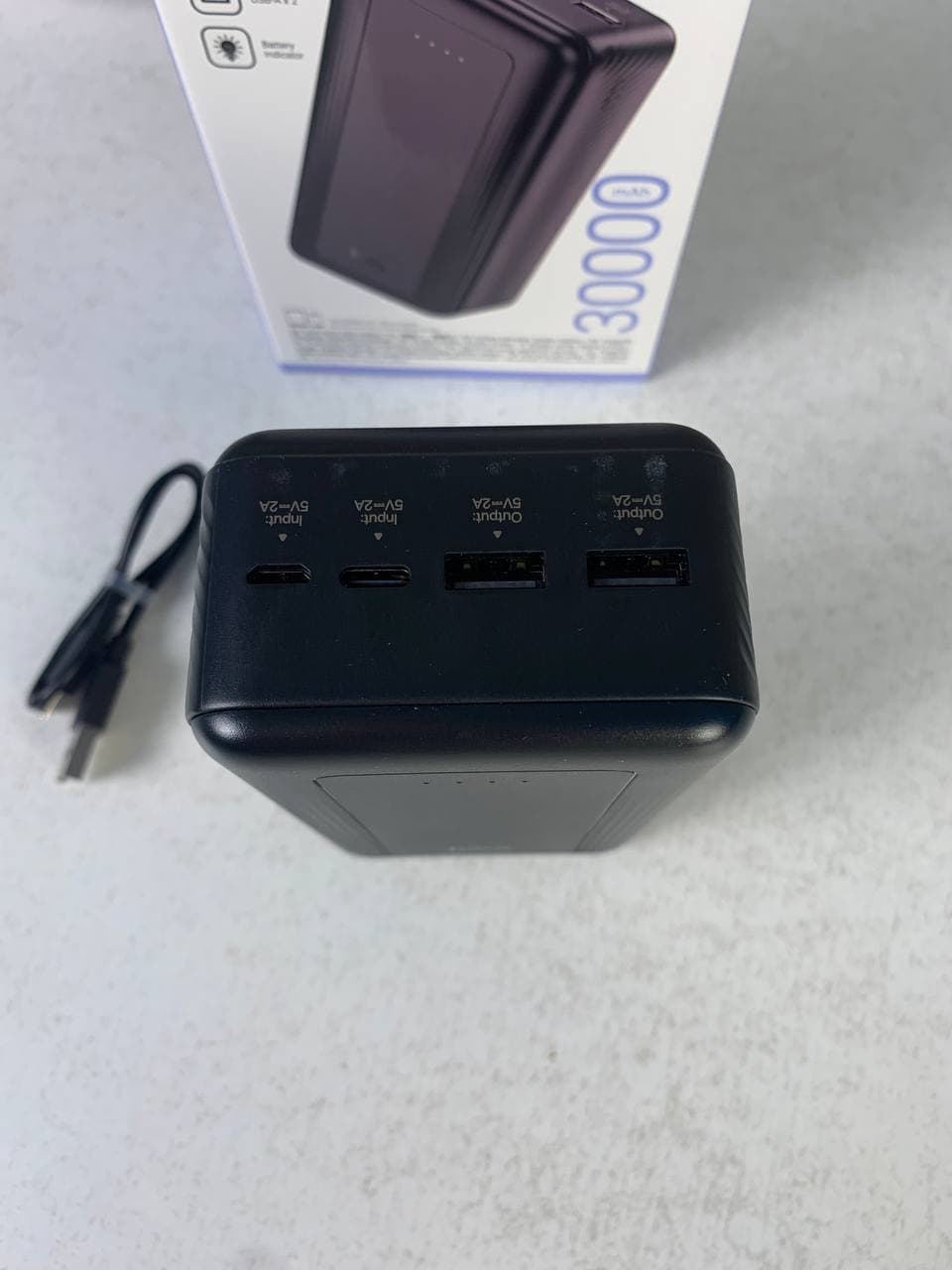 Power Bank Hoco J165B 10W (30,000mAh) - باور بانك بسعة 30,000 مللي أمبير - Camping et Randonnée - صورة حقيقية 10