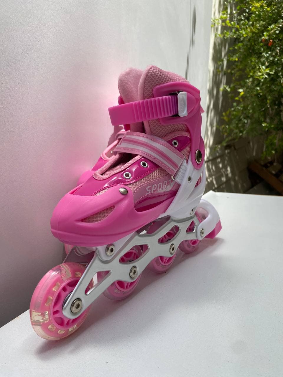 les rouleurs Alignées Confortables pour Enfants avec des roues RGB - pointure DE 32- 38 — صورة حقيقية 10