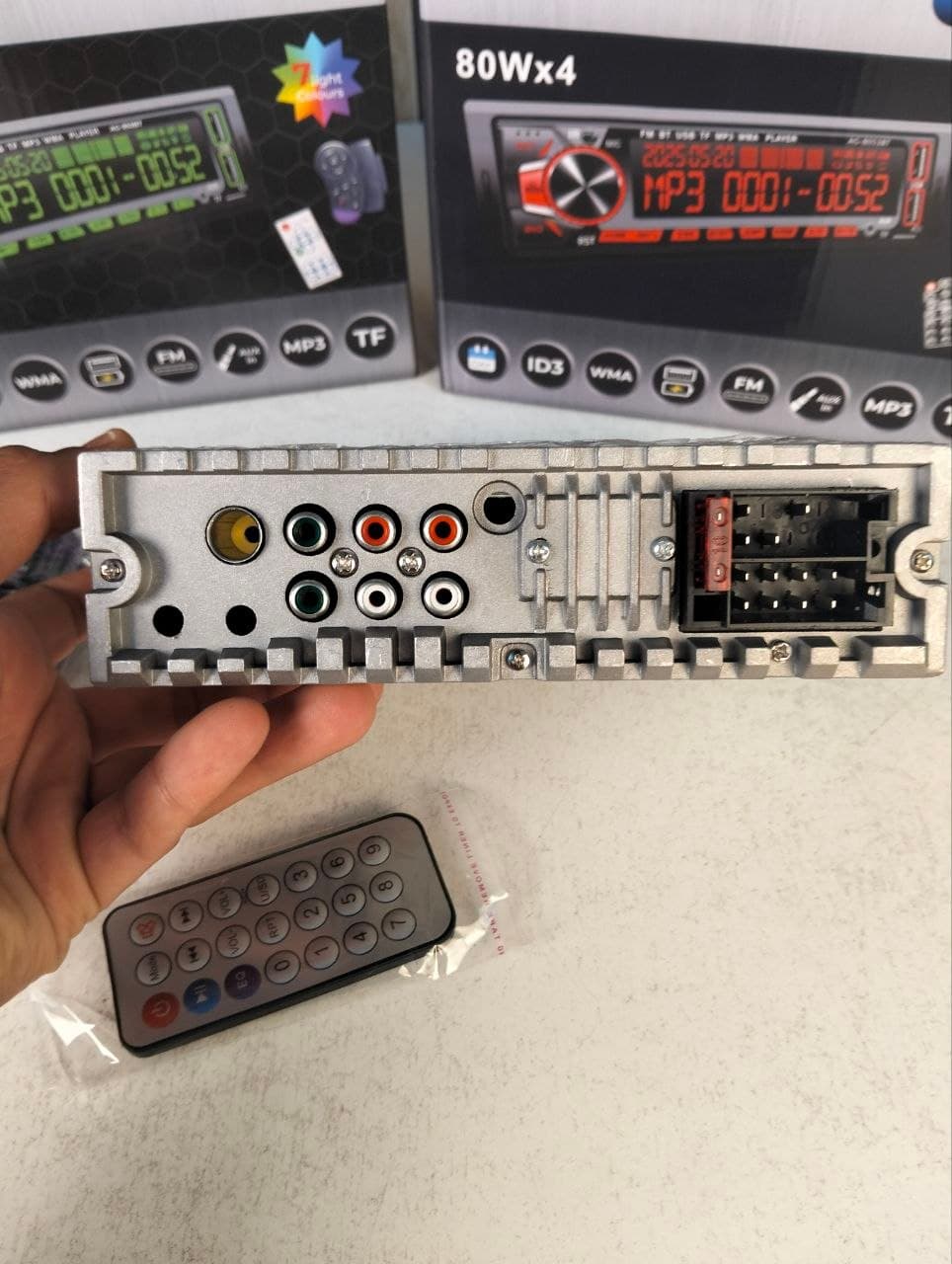 Autoradio Stéréo de Voiture 320W Bluetooth Mains-Libres, USB, SD et Lecteur MP3 - مسجل راديو السيارة بقوة 320 واط مع تقنية البلوتوث والتحكم عن بعد - Accessoires Auto/Moto - صورة حقيقية 10