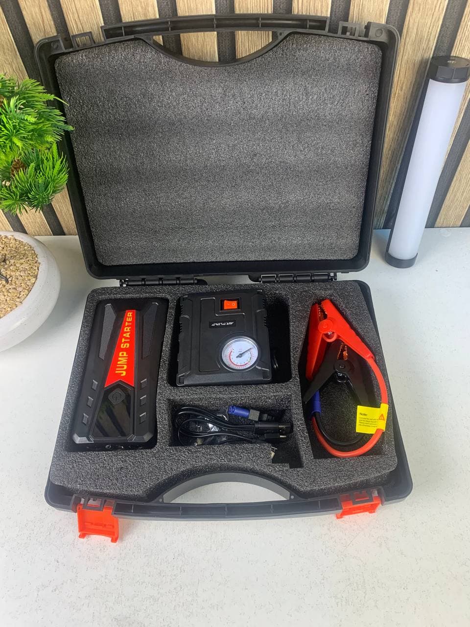 جهاز تشغيل السيارة | Jump Starter Compresseur 2-en-1 | منفاخ هواء متكامل — صورة حقيقية 8