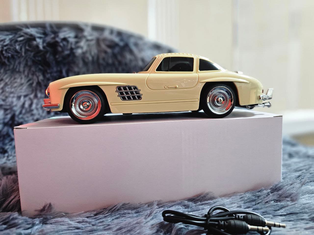 Haut-parleur audio Bluetooth sans fil En forme de Voiture Vintage , Carte mémoire , appels , AUX , Clé USB , FM RADIO — صورة حقيقية 8