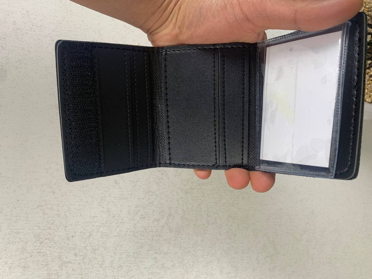 Porte-Cartes et Documents en Simii Cuir Edition Visa-BO - محفظة البطاقات والوثائق - Accessoires - صورة حقيقية 7