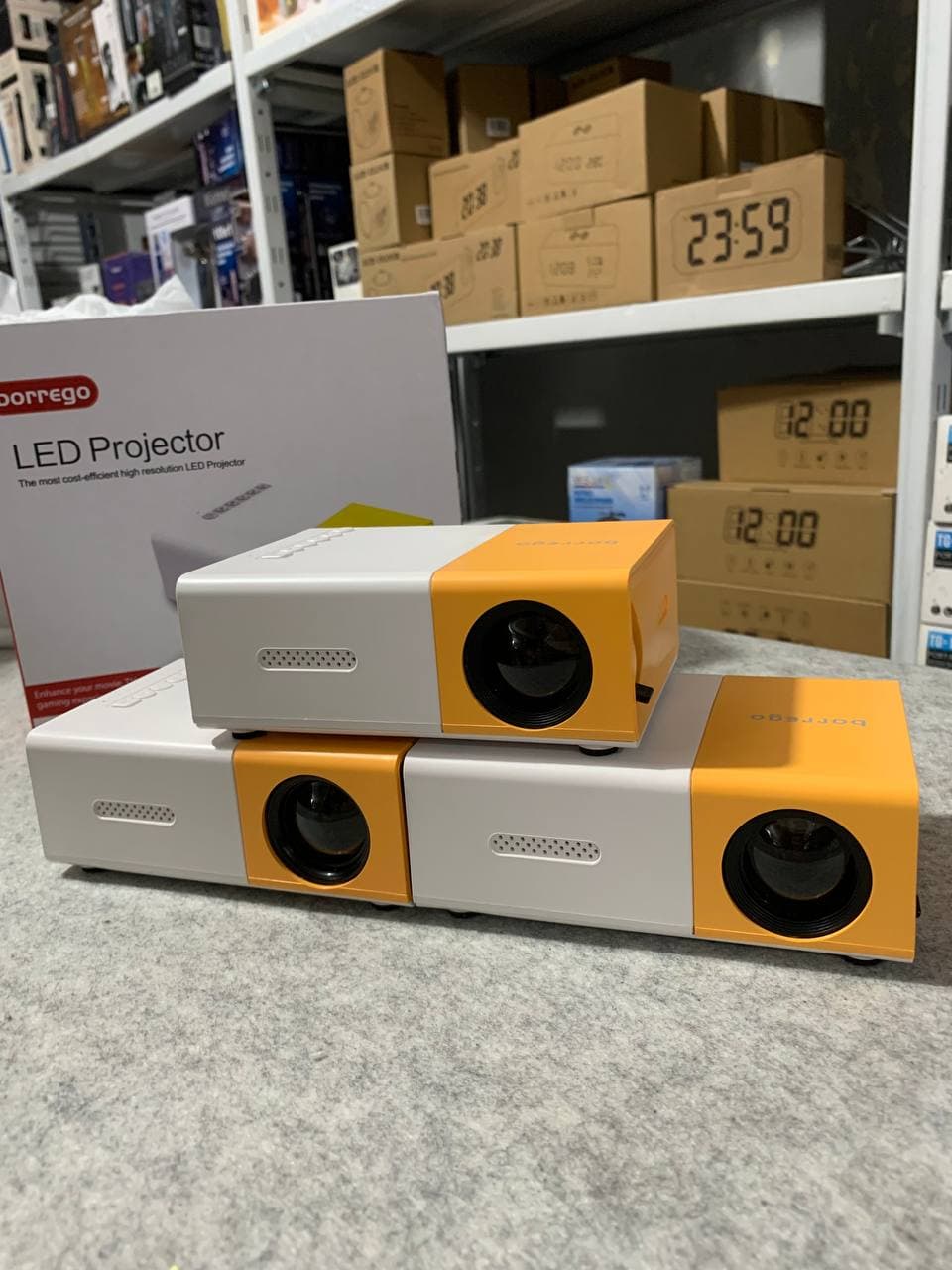 Projecteur Home Cinéma Multimédia 1080P Borrego YG300 FULL HD — صورة حقيقية 9