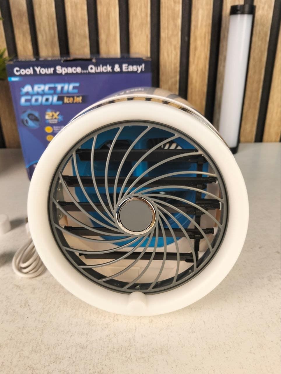 Mini Climatiseur Portable à Glace Technologie Jet Fan, 3 Vitesses et Éclairage LED - مبرد الهواء والثلج المدمج بـ 3 سرعات وإضاءة ملونة - Produits de saison - صورة حقيقية 14