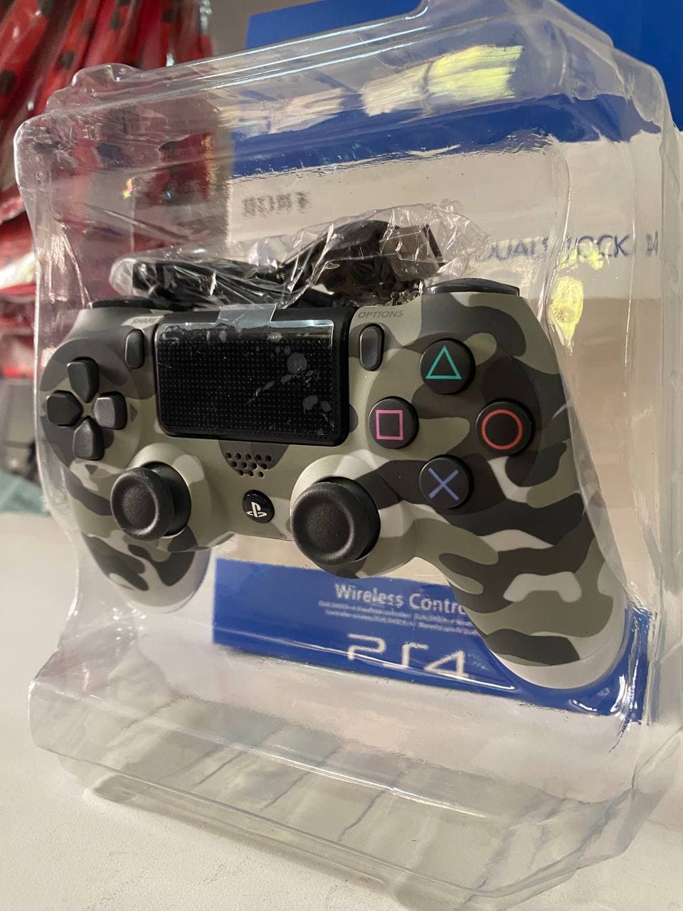 SONY DualShock Manette PS4 Sans Fil, Batterie Rechargeable (High Copy) – Gris Camouflage — صورة حقيقية 8