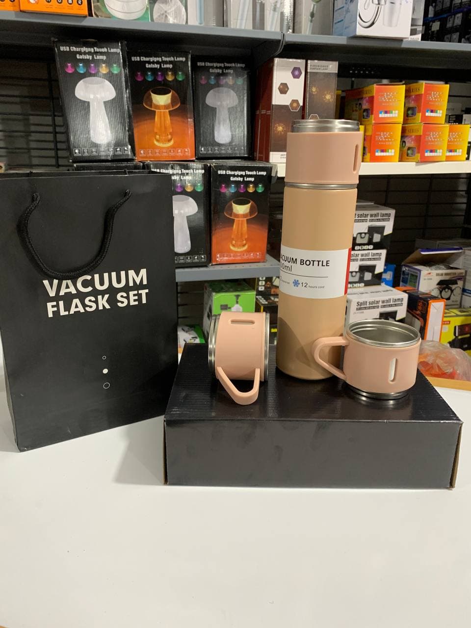 Ensemble Thermos avec 3 tasses thermique 500ml en acier inoxydable — صورة حقيقية 13