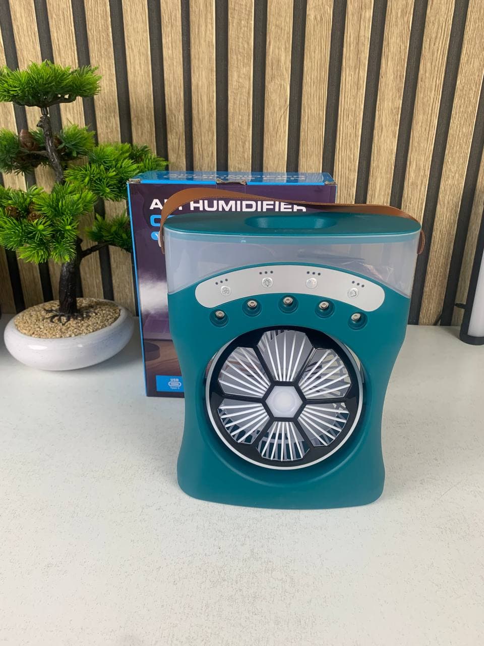 Ventilateur Brumisateur de Bureau Portable USB avec Éclairage - مروحة المكتب الذكية برذاذ الماء والترطيب بـ 3 سرعات - Camping et Randonnée - صورة حقيقية 16